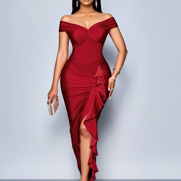 Red Elegant Women's Party Off-Shoulder Short Sleeves Center Front Maxi Dress - Picture 5 of 6